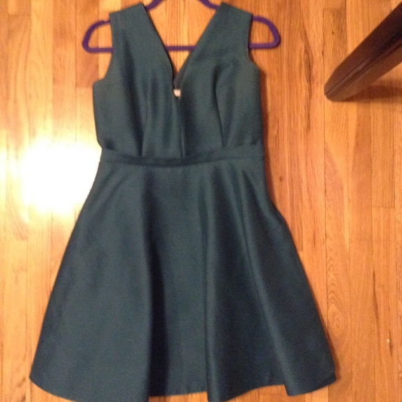 Halston heritage dress - Picture 4 of 7